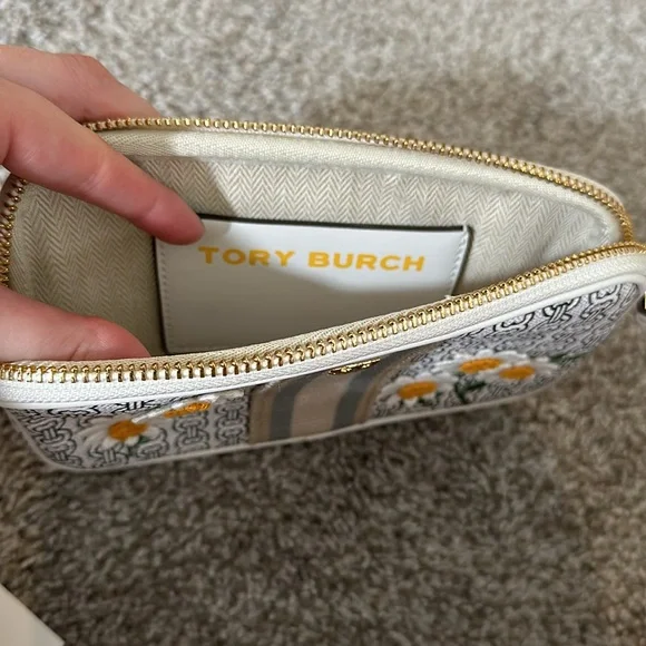 TORY BURCH IVORY GEMINI LINK - Picture 5 of 6